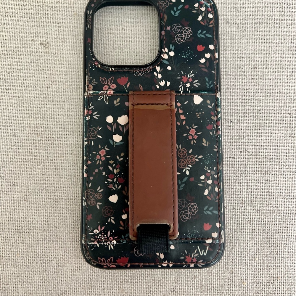Walli Midnight Floral iPhone 13 Pro Case